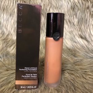 BECCA Aqua Luminous Perfecting Foundation